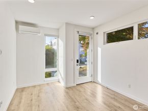 2444 NW 64th Street C, Seattle WA 98107