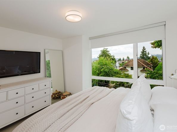 2444 C NW 64th, Seattle WA 98107