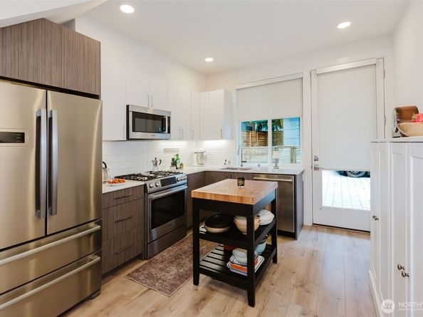 2444 C NW 64th, Seattle WA 98107