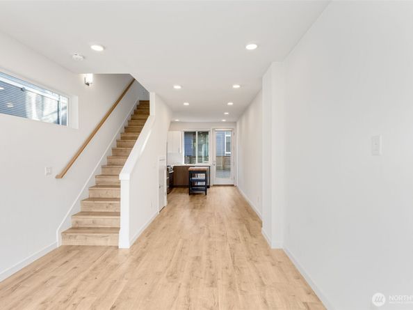 2444 NW 64th Street C, Seattle WA 98107