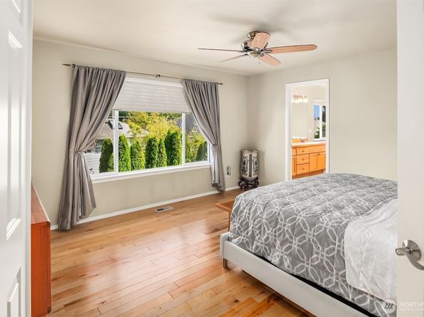 13388 NE 134th Place, Kirkland WA 98034