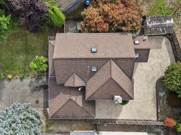 1027 SW 352nd Street, Federal Way WA 98023