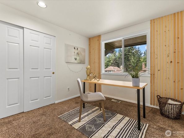 1027 SW 352nd Street, Federal Way WA 98023