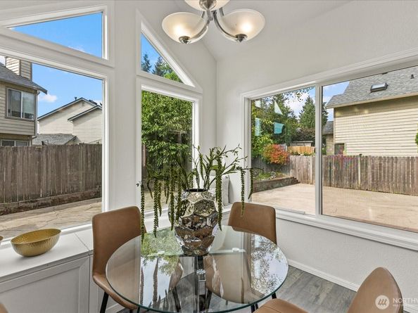 1027 SW 352nd Street, Federal Way WA 98023