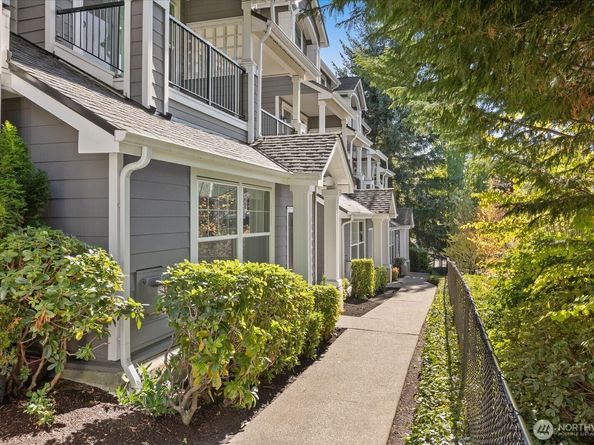 16125 NE Juanita Woodinville Way NE Way 403, Bothell WA 98011