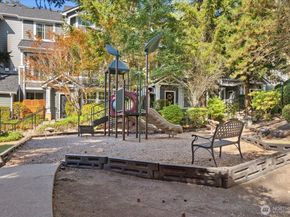 16125 NE Juanita Woodinville Way NE Way 403, Bothell WA 98011