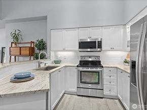 16125 NE Juanita Woodinville Way NE Way 403, Bothell WA 98011