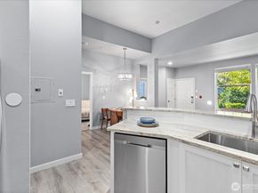 16125 NE Juanita Woodinville Way NE Way 403, Bothell WA 98011