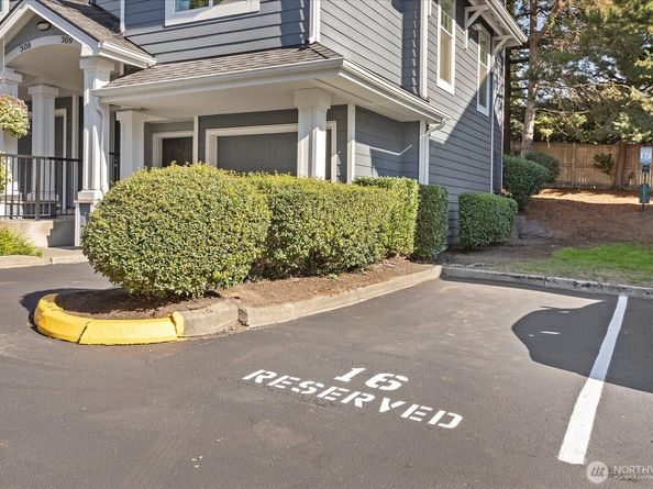 16125 NE Juanita Woodinville Way NE Way 403, Bothell WA 98011