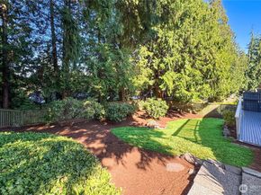 17808 NE 12th Street, Bellevue WA 98008