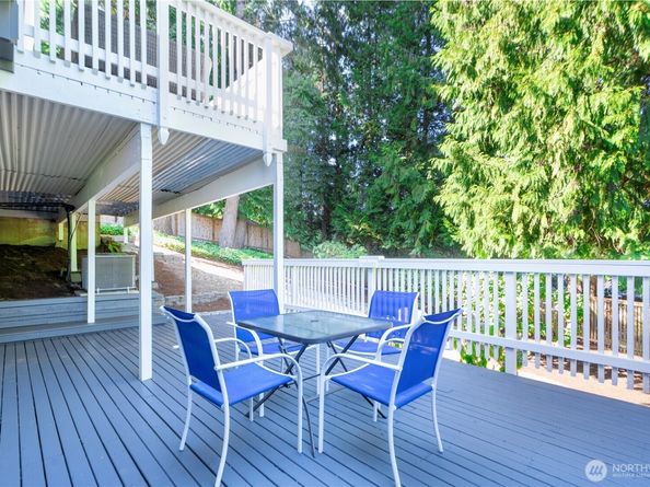 17808 NE 12th Street, Bellevue WA 98008