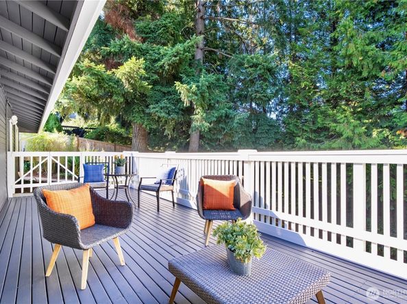 17808 NE 12th Street, Bellevue WA 98008