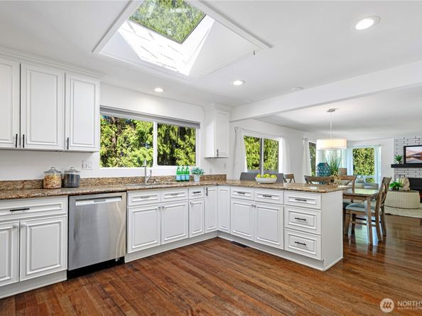 17808 NE 12th Street, Bellevue WA 98008