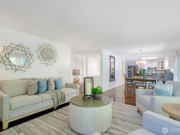 17808 NE 12th Street, Bellevue WA 98008