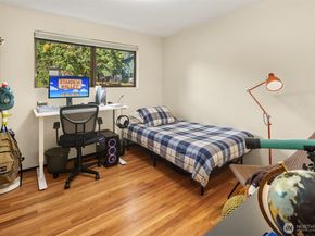 1711 NE 104th Street, Seattle WA 98125