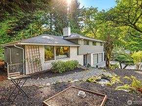 1711 NE 104th Street, Seattle WA 98125