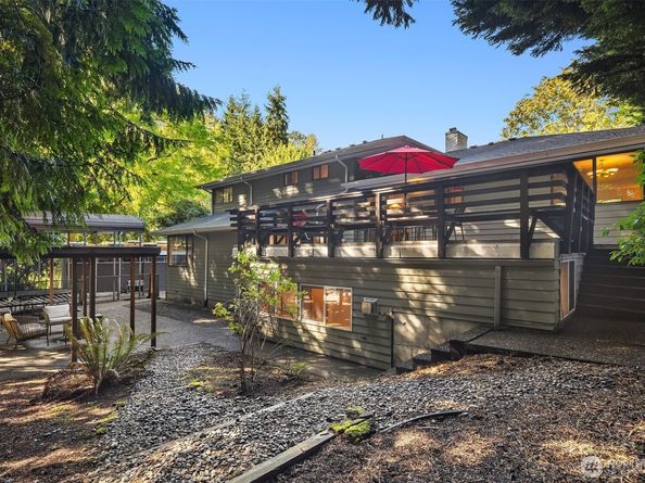 1711 NE 104th Street, Seattle WA 98125