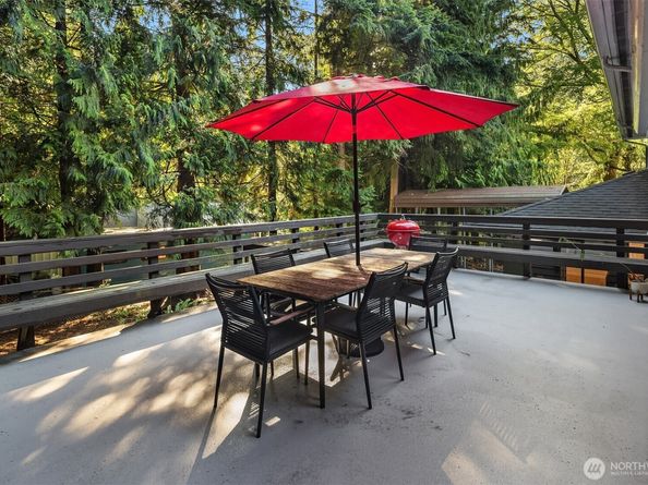 1711 NE 104th Street, Seattle WA 98125