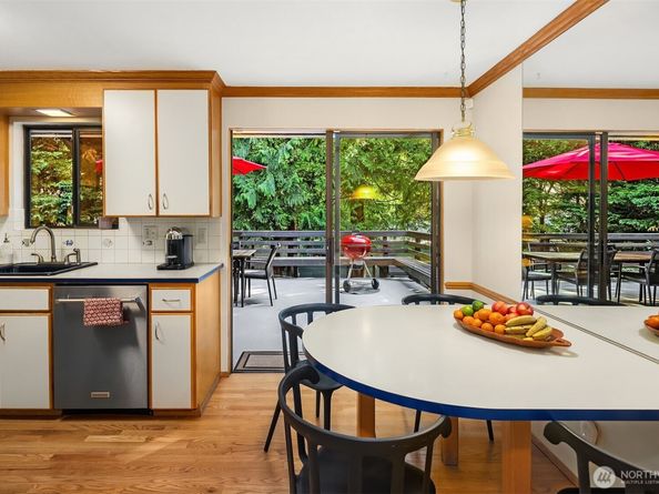 1711 NE 104th Street, Seattle WA 98125