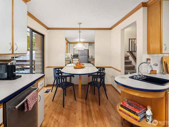 1711 NE 104th Street, Seattle WA 98125