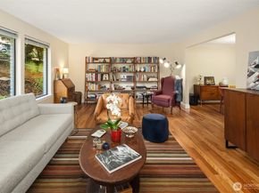 1711 NE 104th Street, Seattle WA 98125