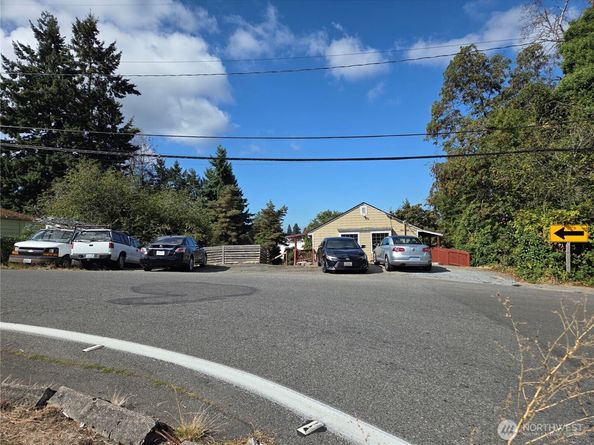 10603 12th Avenue SW, Seattle WA 98146