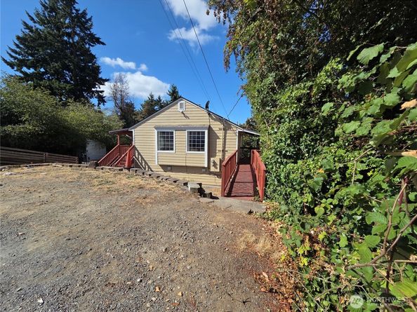 10603 12th Avenue SW, Seattle WA 98146