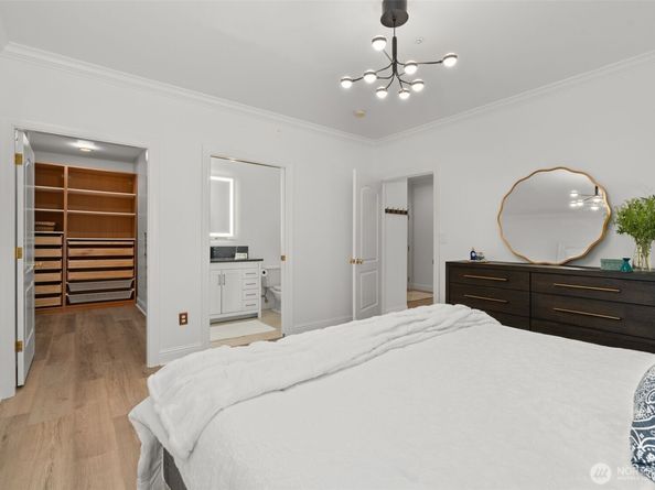 1823 Queen Anne Avenue N 202, Seattle WA 98109