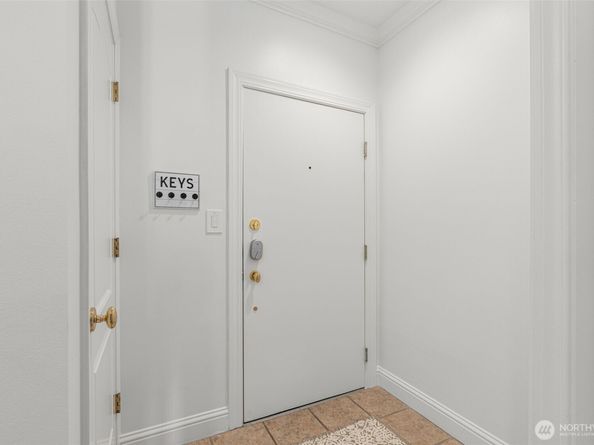 1823 Queen Anne Avenue N 202, Seattle WA 98109