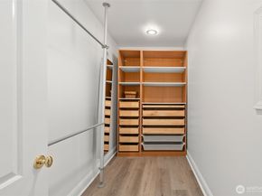 1823 Queen Anne Avenue N 202, Seattle WA 98109