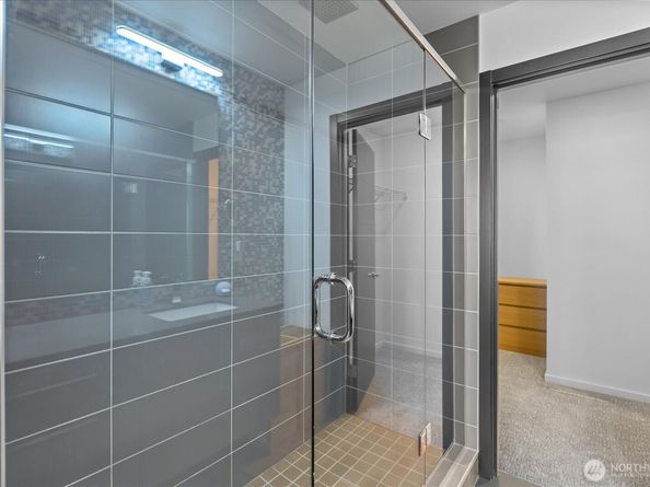 9211 15th Avenue SW B, Seattle WA 98106