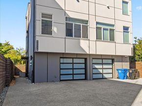 9211 15th Avenue SW B, Seattle WA 98106