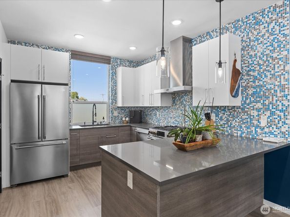 9211 15th Avenue SW B, Seattle WA 98106