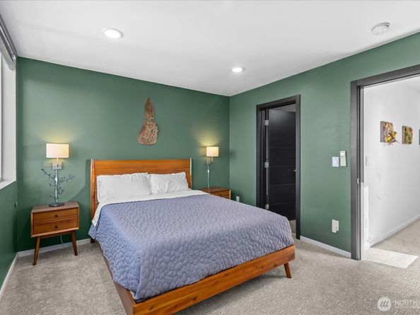9211 15th Avenue SW B, Seattle WA 98106