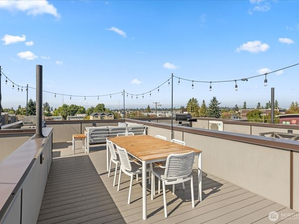 9211 15th Avenue SW B, Seattle WA 98106