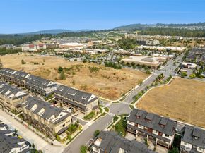1048 7th Avenue NE, Issaquah WA 98029