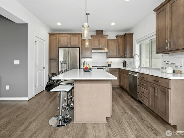 1048 7th Avenue NE, Issaquah WA 98029