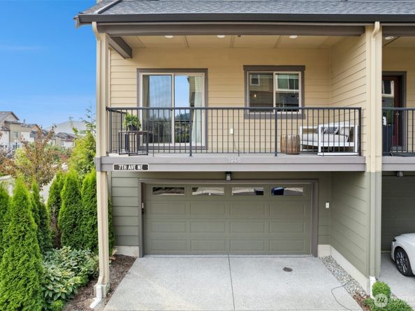 1048 7th Avenue NE, Issaquah WA 98029