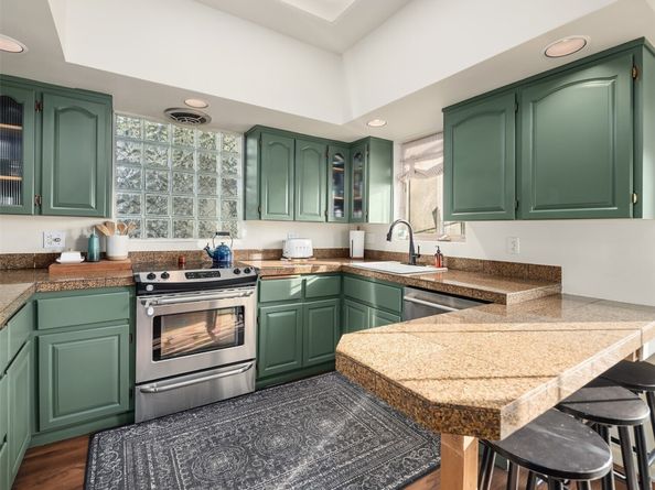 3327 Grand Avenue, Everett WA 98201
