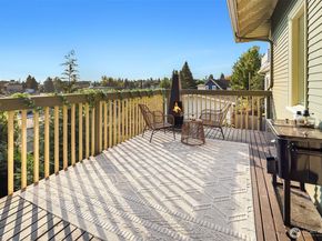 3327 Grand Avenue, Everett WA 98201