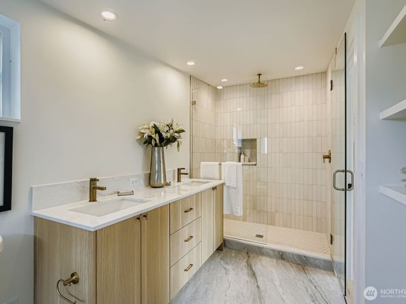 8814 41st Avenue SW, Seattle WA 98136