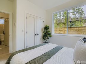 8814 41st Avenue SW, Seattle WA 98136