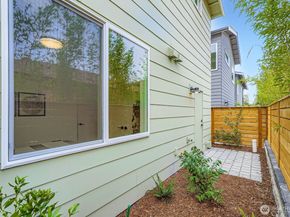 8814 41st Avenue SW, Seattle WA 98136