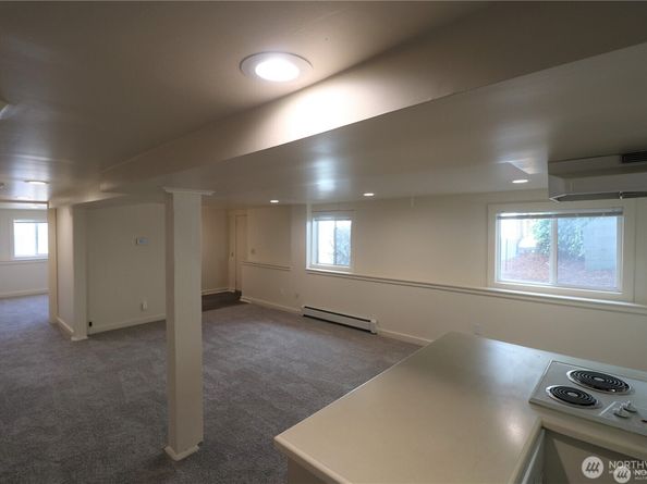 2306 Bonair Place SW, Seattle WA 98116