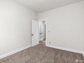 2306 Bonair Place SW, Seattle WA 98116