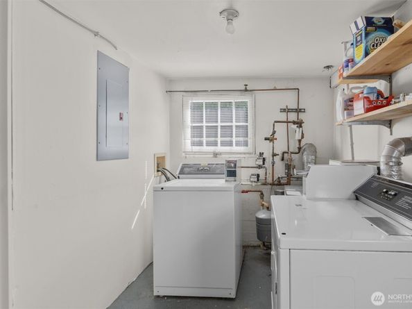 2306 Bonair Place SW, Seattle WA 98116