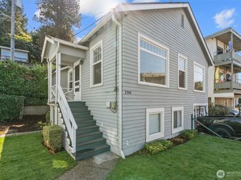 2306 Bonair Place SW