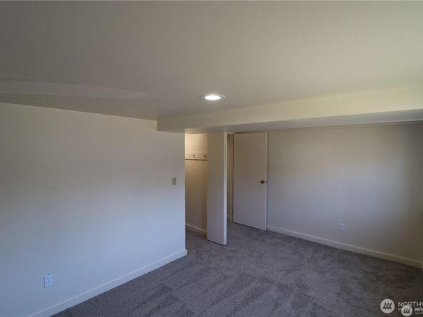 2306 Bonair Place SW, Seattle WA 98116