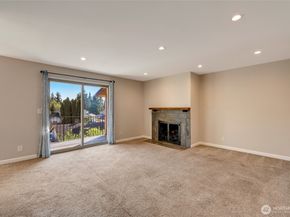 4904 81st Place SW 304, Mukilteo WA 98275