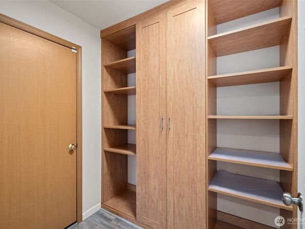 326 Lynnwood Avenue SE, Renton WA 98056
